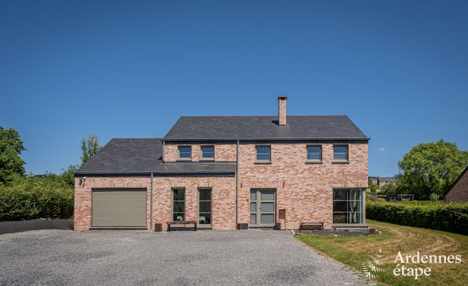 Vakantiehuis voor 9 personen in Wanlin met 4 slaapkamers en omheinde tuin