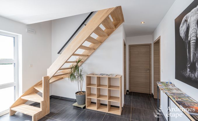 Vakantiehuis voor 9 personen in Wanlin met 4 slaapkamers en omheinde tuin