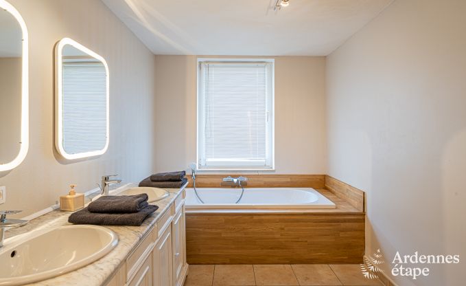 Gezellige villa in Jalhay voor 12/14 personen in de Ardennen