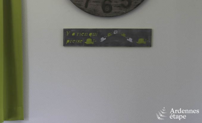 Ruime vakantiewoning voor 8 personen in La Roche-En-Ardenne met 4 slaapkamers, 4 badkamers, houtkachel, priv�tuin en garage