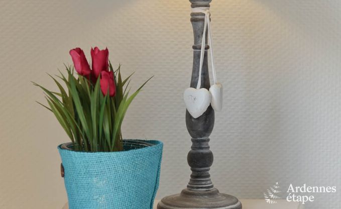 Ruime vakantiewoning voor 8 personen in La Roche-En-Ardenne met 4 slaapkamers, 4 badkamers, houtkachel, priv�tuin en garage