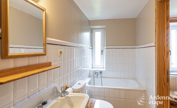 Cottage in Leglise voor 26 personen in de Ardennen