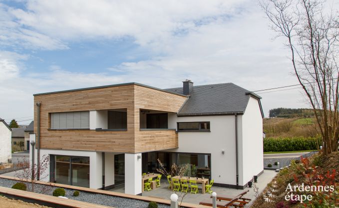 Vakantiehuis in Leglise voor 12/14 personen in de Ardennen