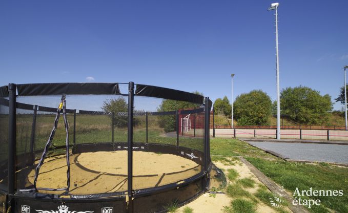 Vakantiehuis in L�glise, Ardennen, 32 personen, grote priv�tuin, sportfaciliteiten, spa, speelkamer, optimaal comfort