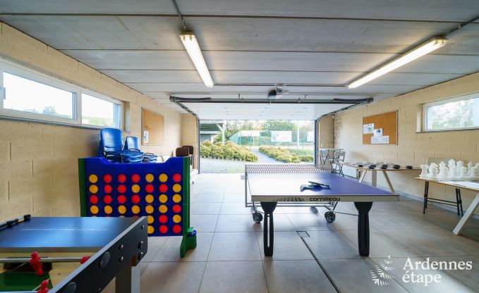 Vakantiehuis in L�glise, Ardennen, 32 personen, grote priv�tuin, sportfaciliteiten, spa, speelkamer, optimaal comfort