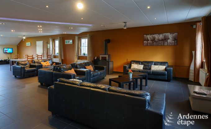 Vakantiehuis in L�glise, Ardennen, 32 personen, grote priv�tuin, sportfaciliteiten, spa, speelkamer, optimaal comfort