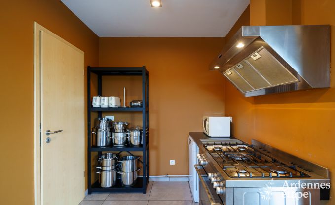 Vakantiehuis in L�glise, Ardennen, 32 personen, grote priv�tuin, sportfaciliteiten, spa, speelkamer, optimaal comfort