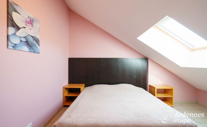 Vakantiehuis in L�glise, Ardennen, 32 personen, grote priv�tuin, sportfaciliteiten, spa, speelkamer, optimaal comfort