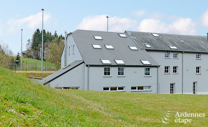 Vakantiehuis in L�glise, Ardennen, 32 personen, grote priv�tuin, sportfaciliteiten, spa, speelkamer, optimaal comfort