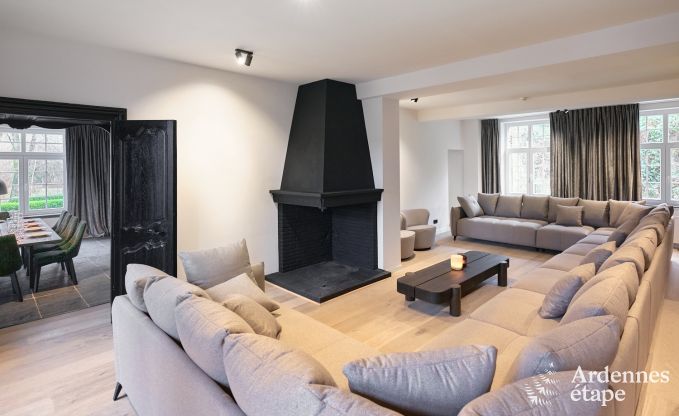 Kasteel in Libin: elegant verblijf voor 40 personen met uitgebreide voorzieningen