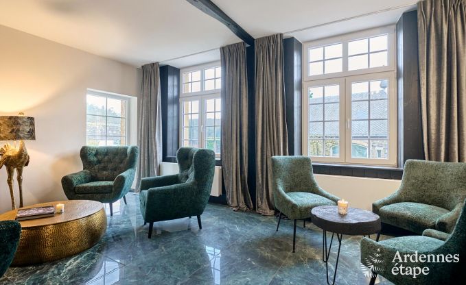 Kasteel in Libin: elegant verblijf voor 40 personen met uitgebreide voorzieningen