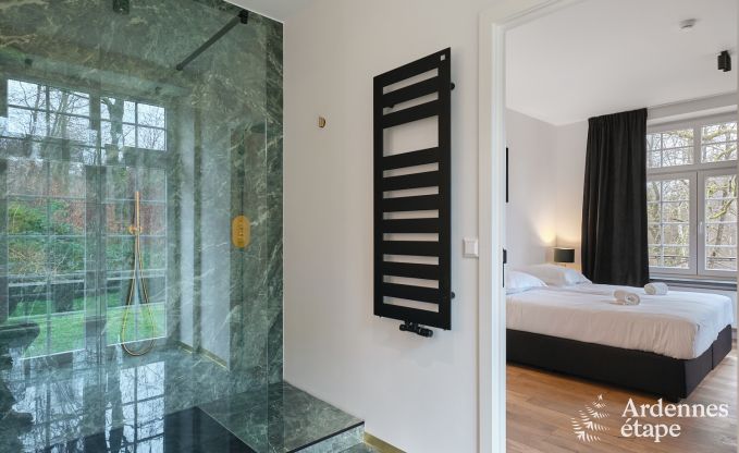 Kasteel in Libin: elegant verblijf voor 40 personen met uitgebreide voorzieningen