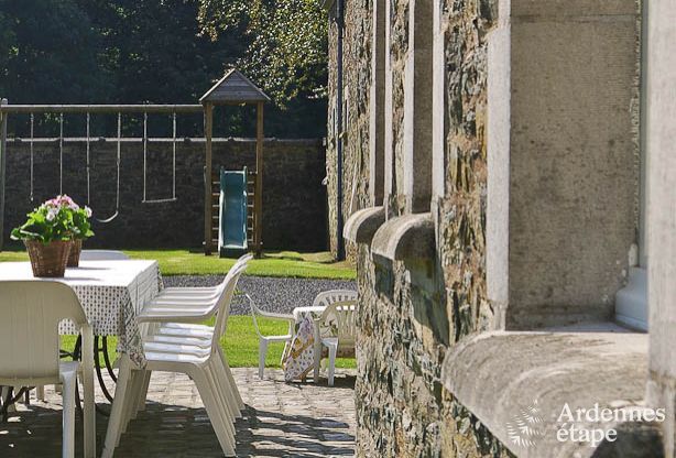 Elegant bijgebouw van een kasteel in Libin voor 14 personen in de Ardennen