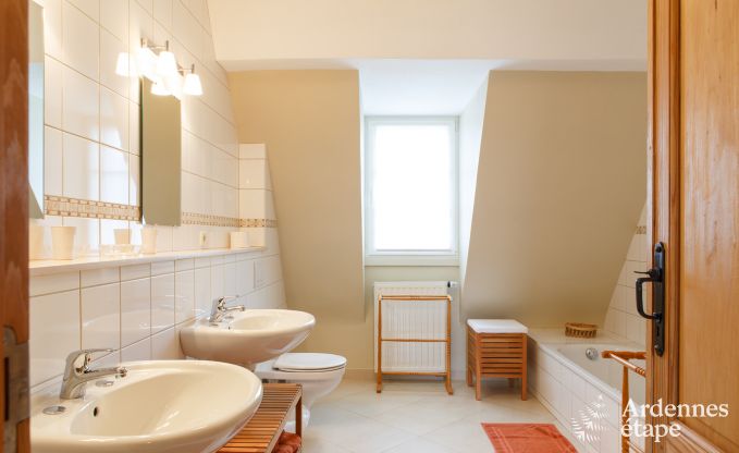 Elegant bijgebouw van een kasteel in Libin voor 14 personen in de Ardennen