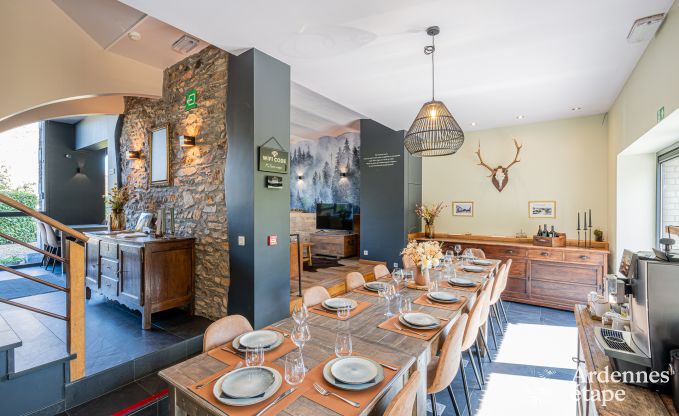 Ruime vakantiewoning in Libin voor 15 personen met priv�badkamers en professionele keuken