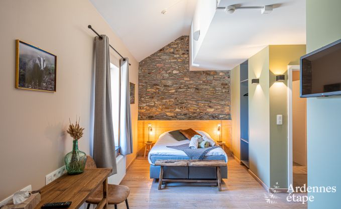 Ruime vakantiewoning in Libin voor 15 personen met priv�badkamers en professionele keuken