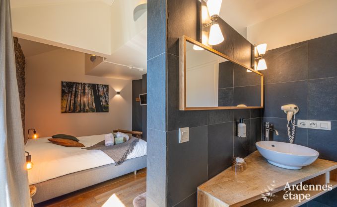 Ruime vakantiewoning in Libin voor 15 personen met priv�badkamers en professionele keuken