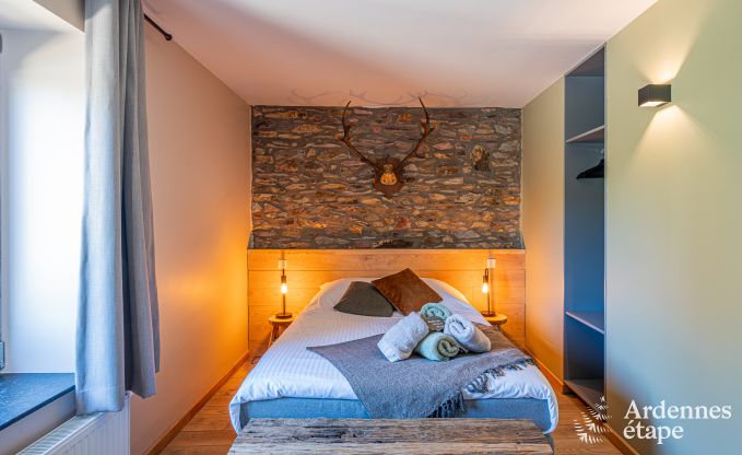 Ruime vakantiewoning in Libin voor 15 personen met priv�badkamers en professionele keuken