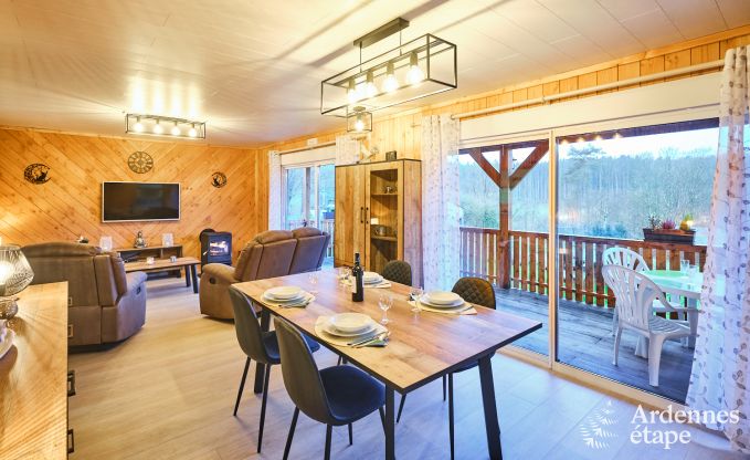 Rust verzekerd in deze charmante chalet voor 4 personen met hottub in de natuurlijke omgeving van Libin