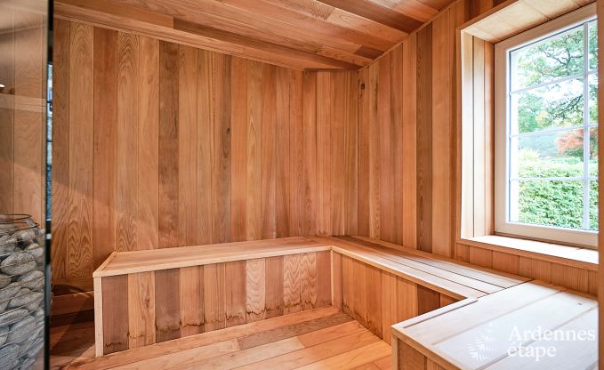 Kasteel in Libin: elegant verblijf voor 40 personen met uitgebreide voorzieningen