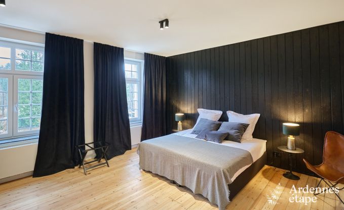 Kasteel in Libin: elegant verblijf voor 40 personen met uitgebreide voorzieningen