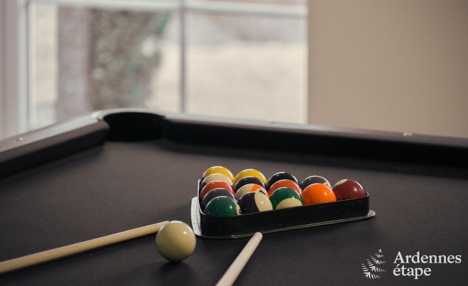 Kasteel in Libin: elegant verblijf voor 40 personen met uitgebreide voorzieningen