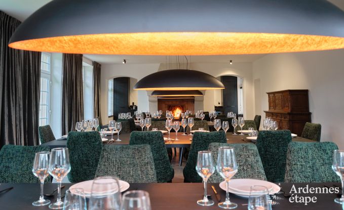 Kasteel in Libin: elegant verblijf voor 40 personen met uitgebreide voorzieningen