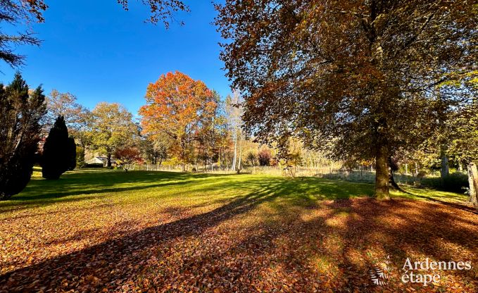Kasteel in Libin: elegant verblijf voor 40 personen met uitgebreide voorzieningen