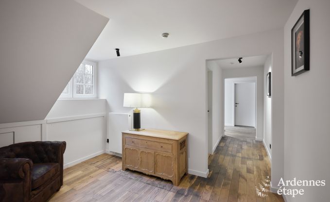 Kasteel in Libin: elegant verblijf voor 40 personen met uitgebreide voorzieningen