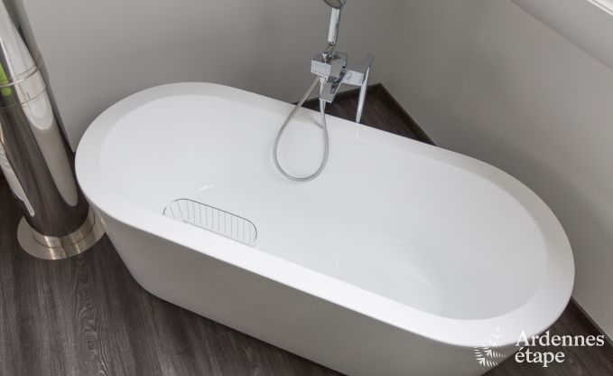 Ruime cottage voor 9 personen in Libramont-Chevigny met priv�tuin en terras met uitzicht