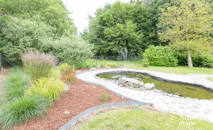 Ruime cottage voor 9 personen in Libramont-Chevigny met priv�tuin en terras met uitzicht