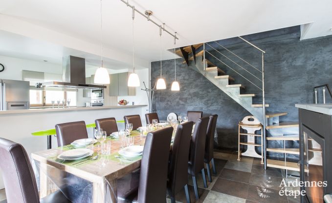 Ruime cottage voor 9 personen in Libramont-Chevigny met priv�tuin en terras met uitzicht