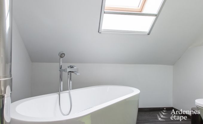 Ruime cottage voor 9 personen in Libramont-Chevigny met priv�tuin en terras met uitzicht