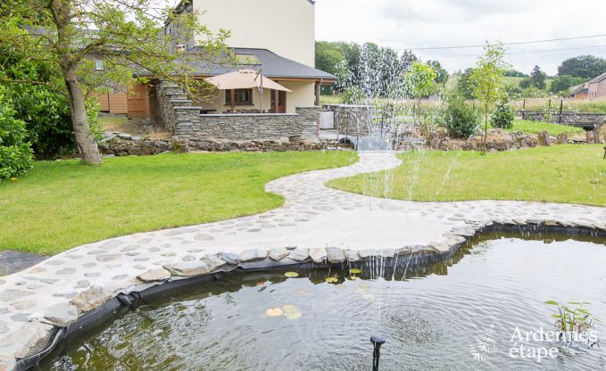 Ruime cottage voor 9 personen in Libramont-Chevigny met priv�tuin en terras met uitzicht