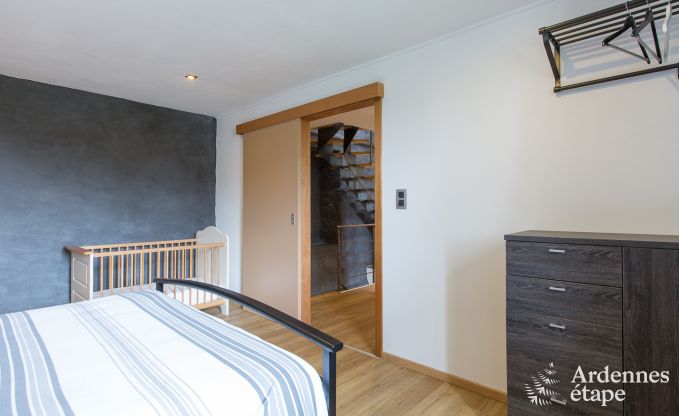 Ruime cottage voor 9 personen in Libramont-Chevigny met priv�tuin en terras met uitzicht