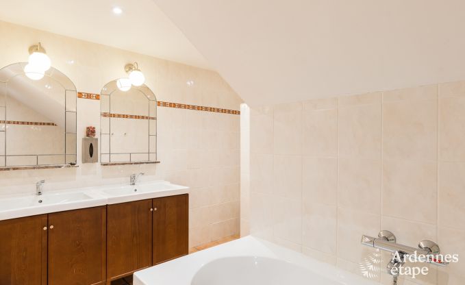 Vakantiehuis in Libramont-Chevigny voor 42 personen in de Ardennen