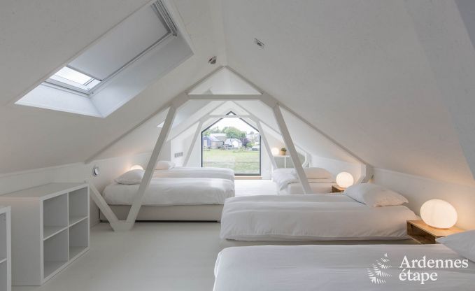 Vakantiewoning voor 15 personen in Libramont met binnenzwembad, sauna en privtuin aan het water