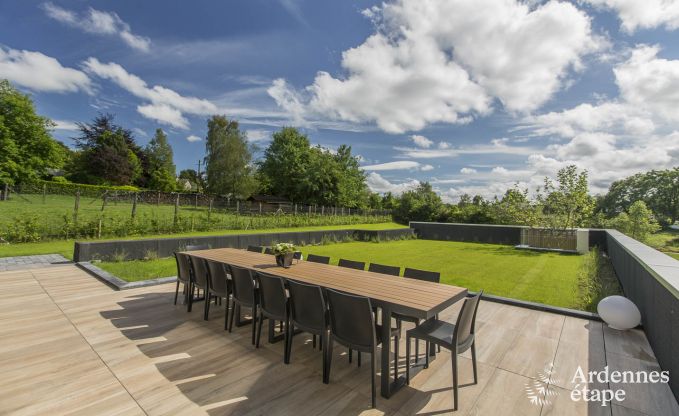 Vakantiewoning voor 15 personen in Libramont met binnenzwembad, sauna en privtuin aan het water