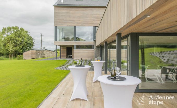 Vakantiewoning voor 15 personen in Libramont met binnenzwembad, sauna en privtuin aan het water