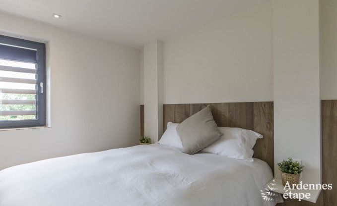 Vakantiewoning voor 15 personen in Libramont met binnenzwembad, sauna en privtuin aan het water