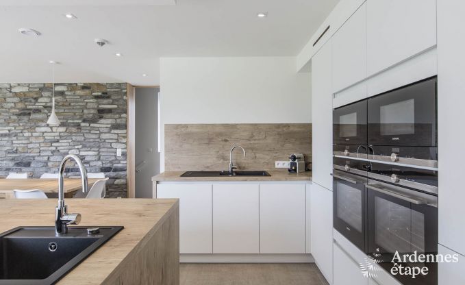 Vakantiewoning voor 15 personen in Libramont met binnenzwembad, sauna en privtuin aan het water