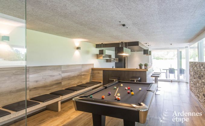 Vakantiewoning voor 15 personen in Libramont met binnenzwembad, sauna en privtuin aan het water