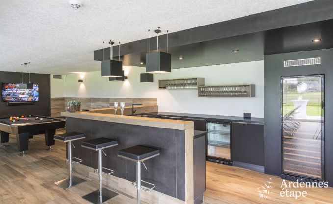 Vakantiewoning voor 15 personen in Libramont met binnenzwembad, sauna en privtuin aan het water