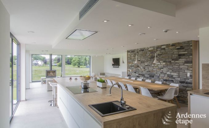 Vakantiewoning voor 15 personen in Libramont met binnenzwembad, sauna en privtuin aan het water