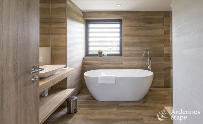 Vakantiewoning voor 15 personen in Libramont met binnenzwembad, sauna en privtuin aan het water