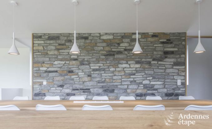 Vakantiewoning voor 15 personen in Libramont met binnenzwembad, sauna en privtuin aan het water