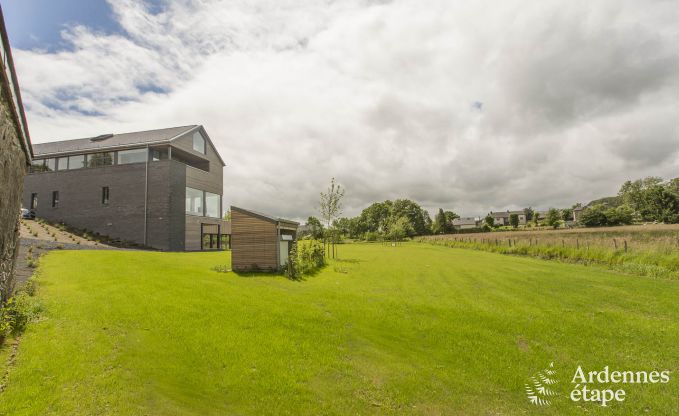 Vakantiewoning voor 15 personen in Libramont met binnenzwembad, sauna en privtuin aan het water