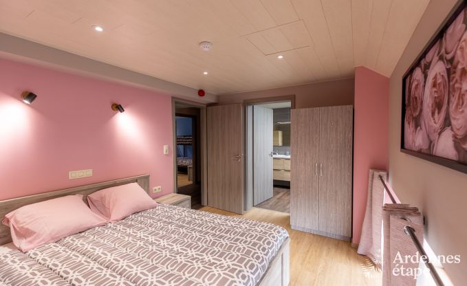 Kindvriendelijk vakantiehuis in Libramont voor 22 personen met tuin en speelkamer