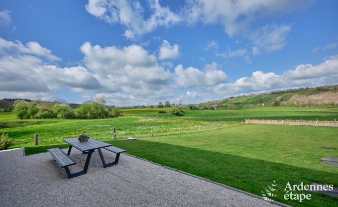 Comfortabele vakantievilla voor 14 in Limbourg, Ardennen