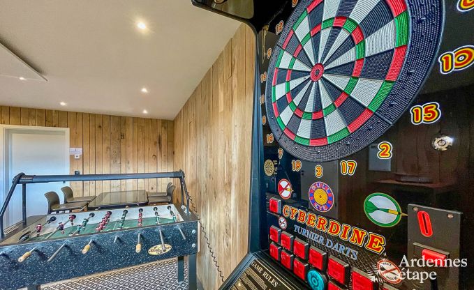 Comfortabele vakantievilla voor 14 in Limbourg, Ardennen